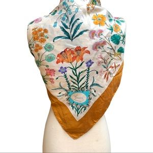 Vintage Gucci floral silk square scarf